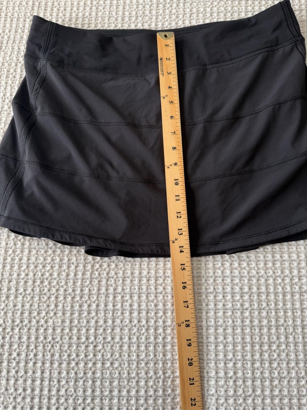 lululemon Pace Rival Mid Rise Skirt in Black. - Picture 5 of 7